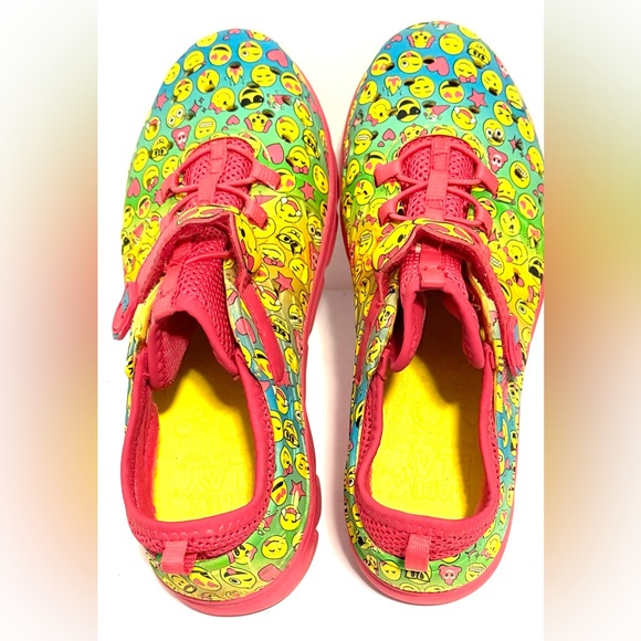 Stride Rite - Picture 4 of 13